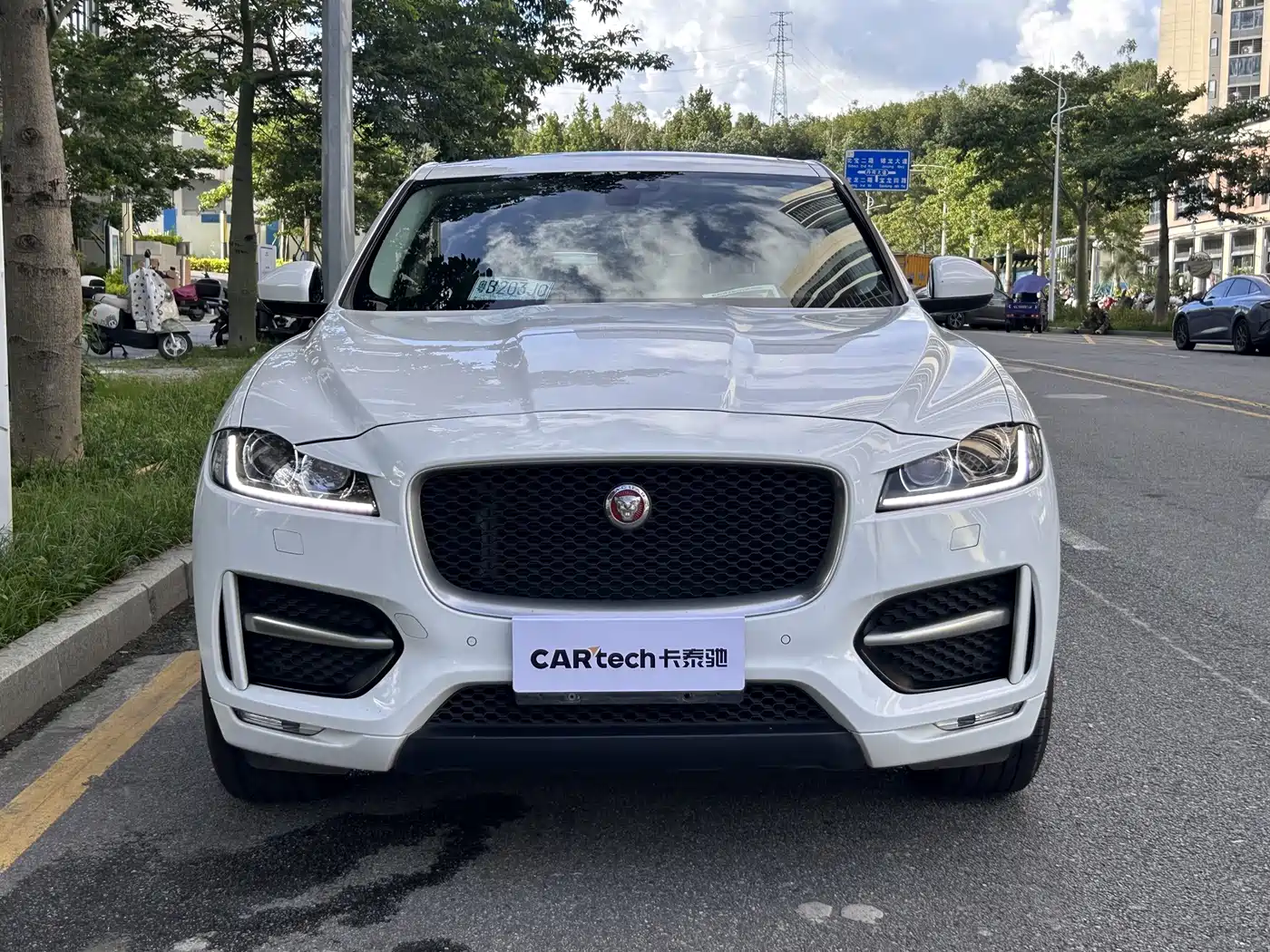 Jaguar F-PACE 2017 2016 2.0T FWD R-Sport Edition