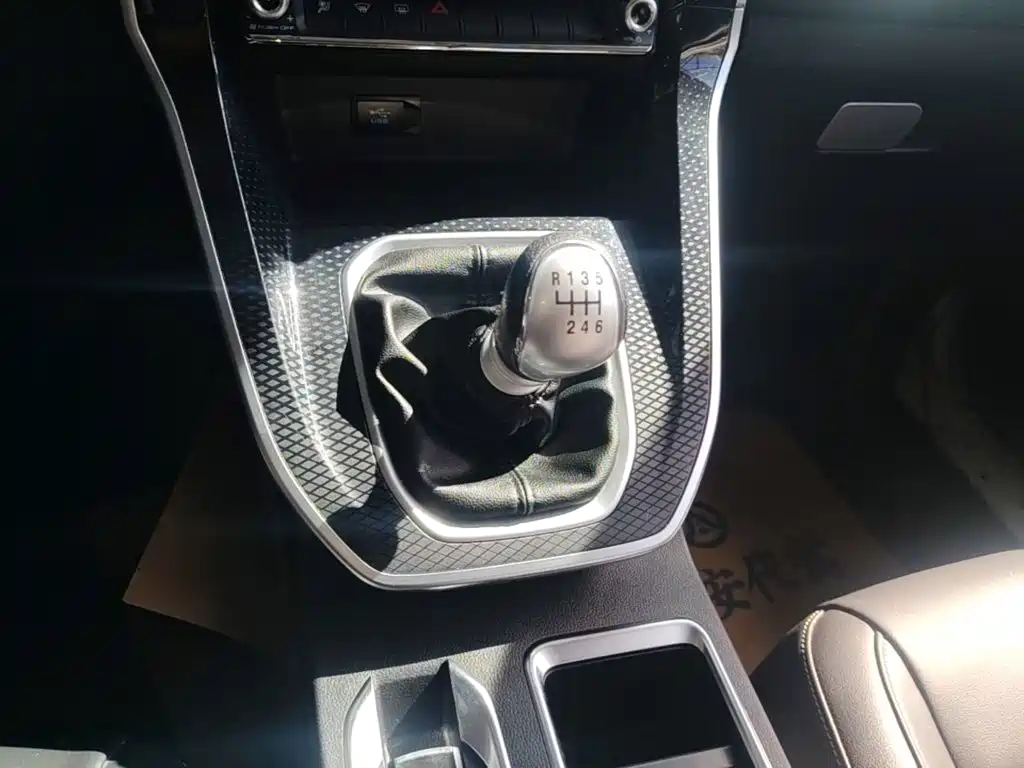 Фото 10 - Haval M6