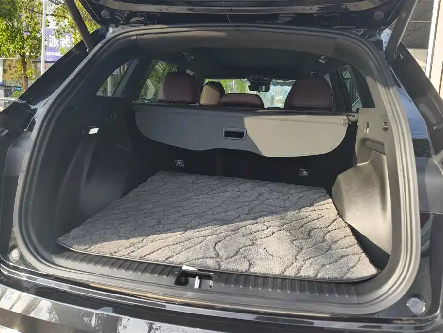 GEELY AUTOMOBILE XINGYUE L