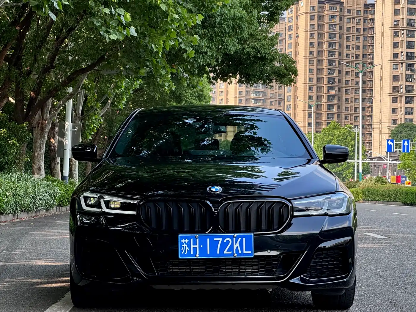 BMW 5 Series 2022 525Li M Sport Package фото 2