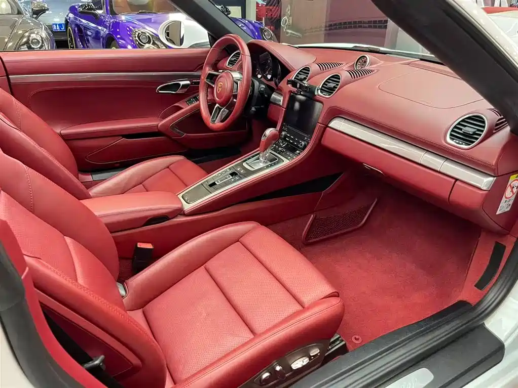 Porsche 718 2018 Boxster 2.0T фото 6