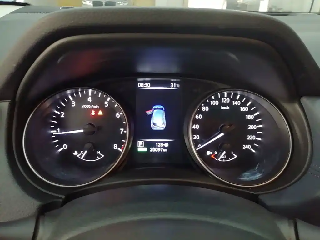 Nissan Qashqai 2024 2025 Honor 2.0L CVT XV+ Leading Edition