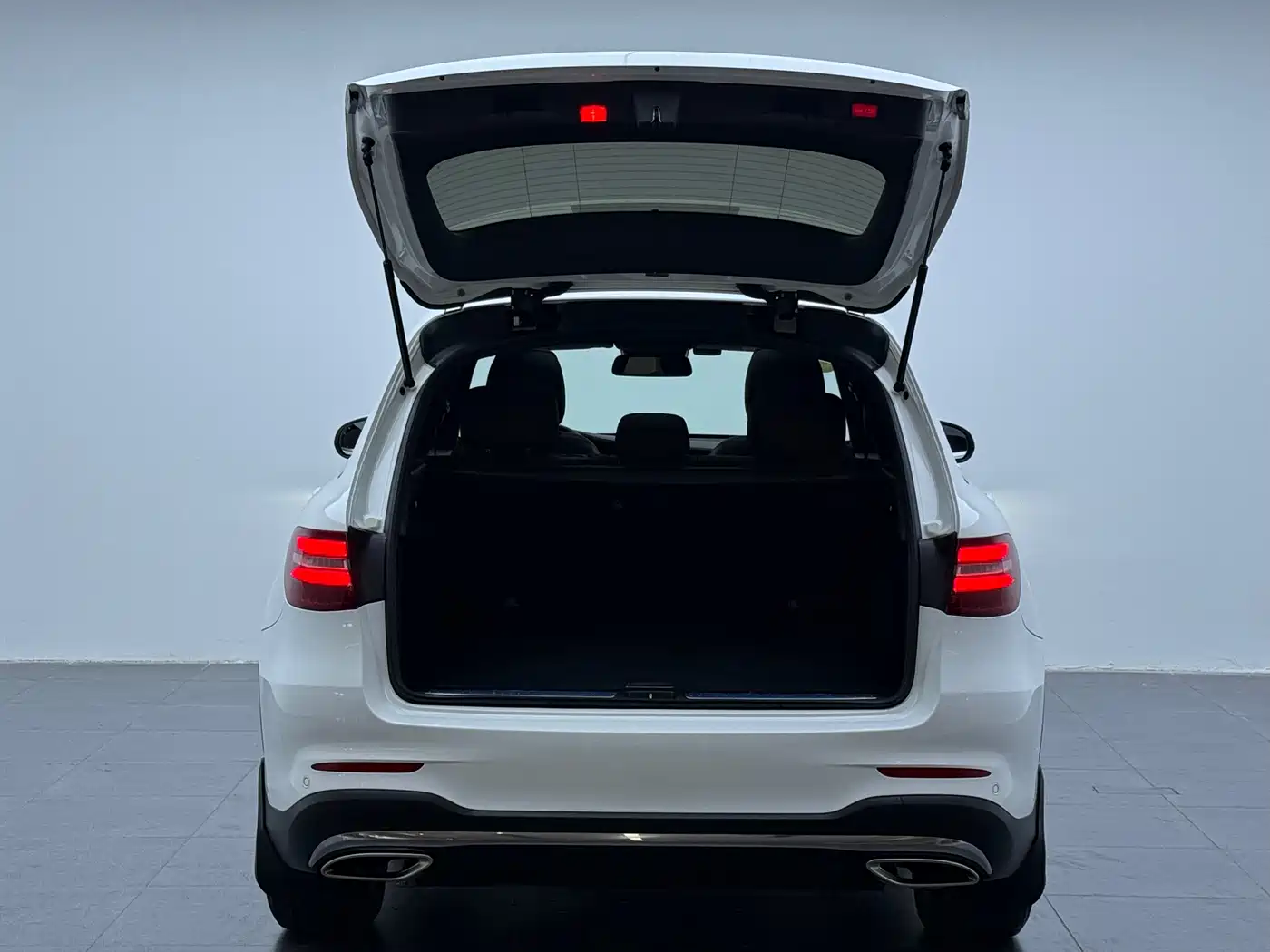 Mercedes-Benz GLC 2018 Facelift GLC 260 4MATIC Luxury фото 22