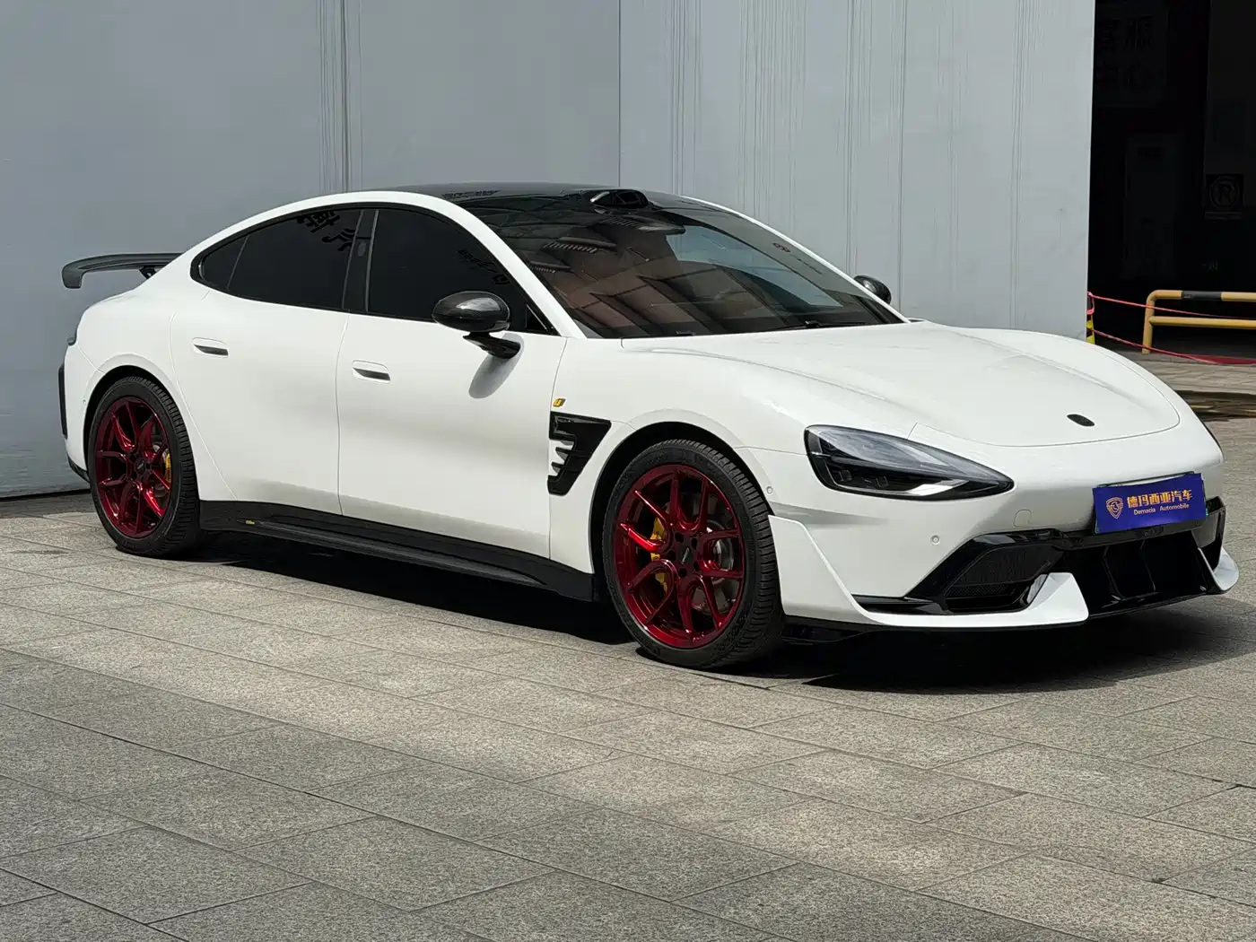 XIAOMI CAR XIAOMI SU7