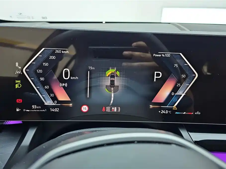 BMW 5 Series 2025 525Li Luxury Package фото 14