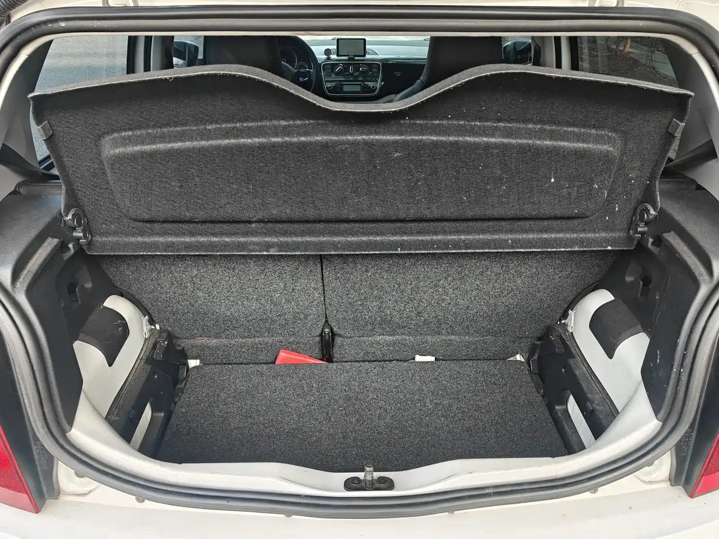 Volkswagen up! 2015 1.0L high up! фото 11