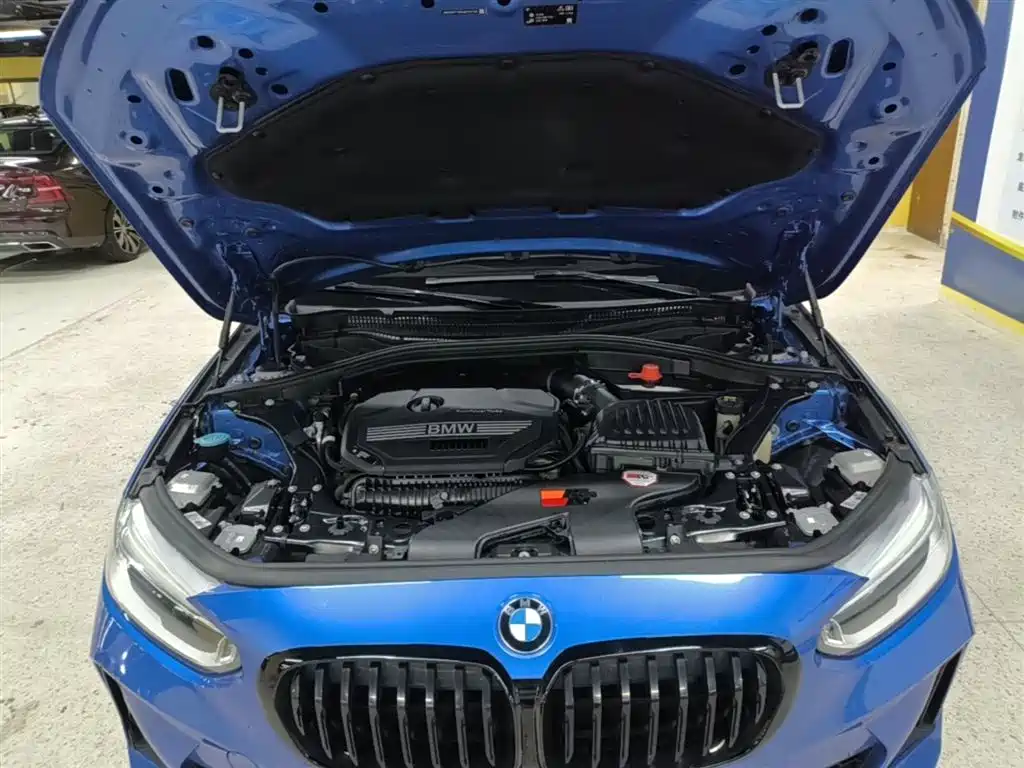 BMW 1 Series 2020 Model 125i Leading M Sport Package фото 20