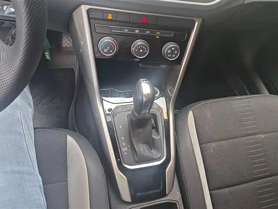 Volkswagen T-ROC 2019 230TSI DSG 2WD Progressive Version China VI фото 16