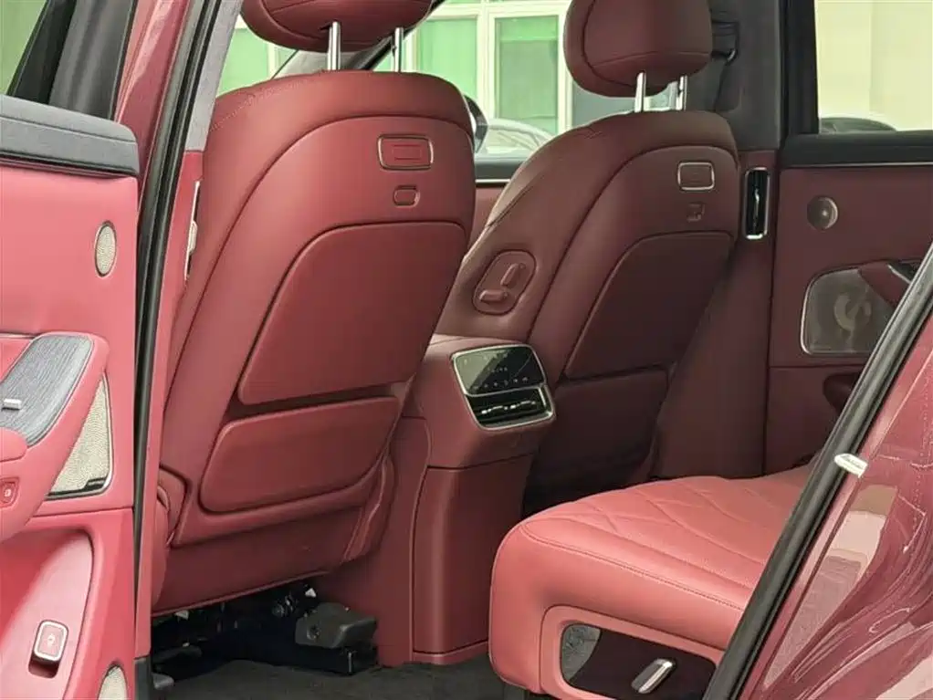 AITO Wenjie AITO M8 2025 Model Extended Range Ultra Edition 53.4kWh 5-Seater фото 8