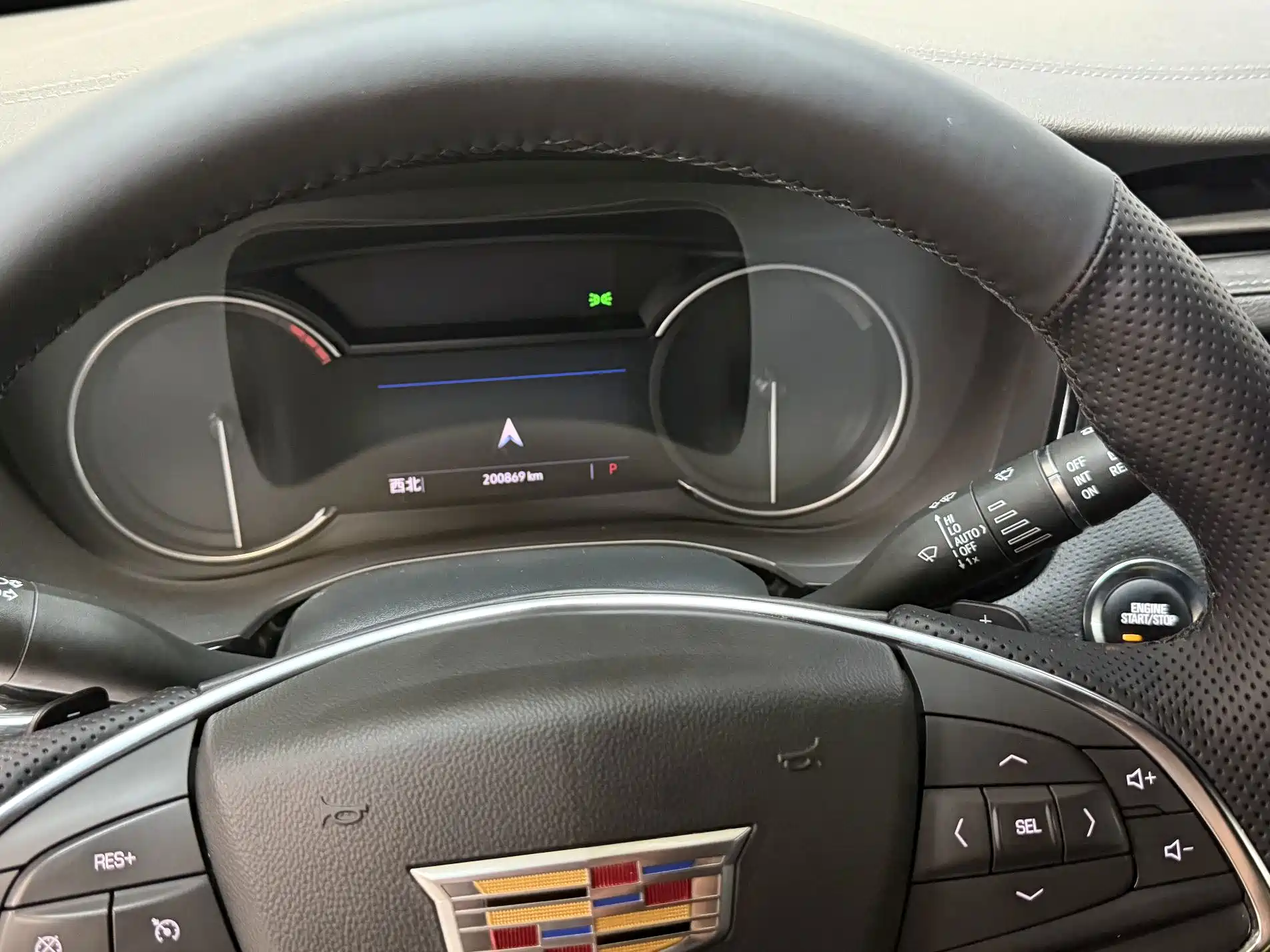 Фото 9 - Cadillac XT5
