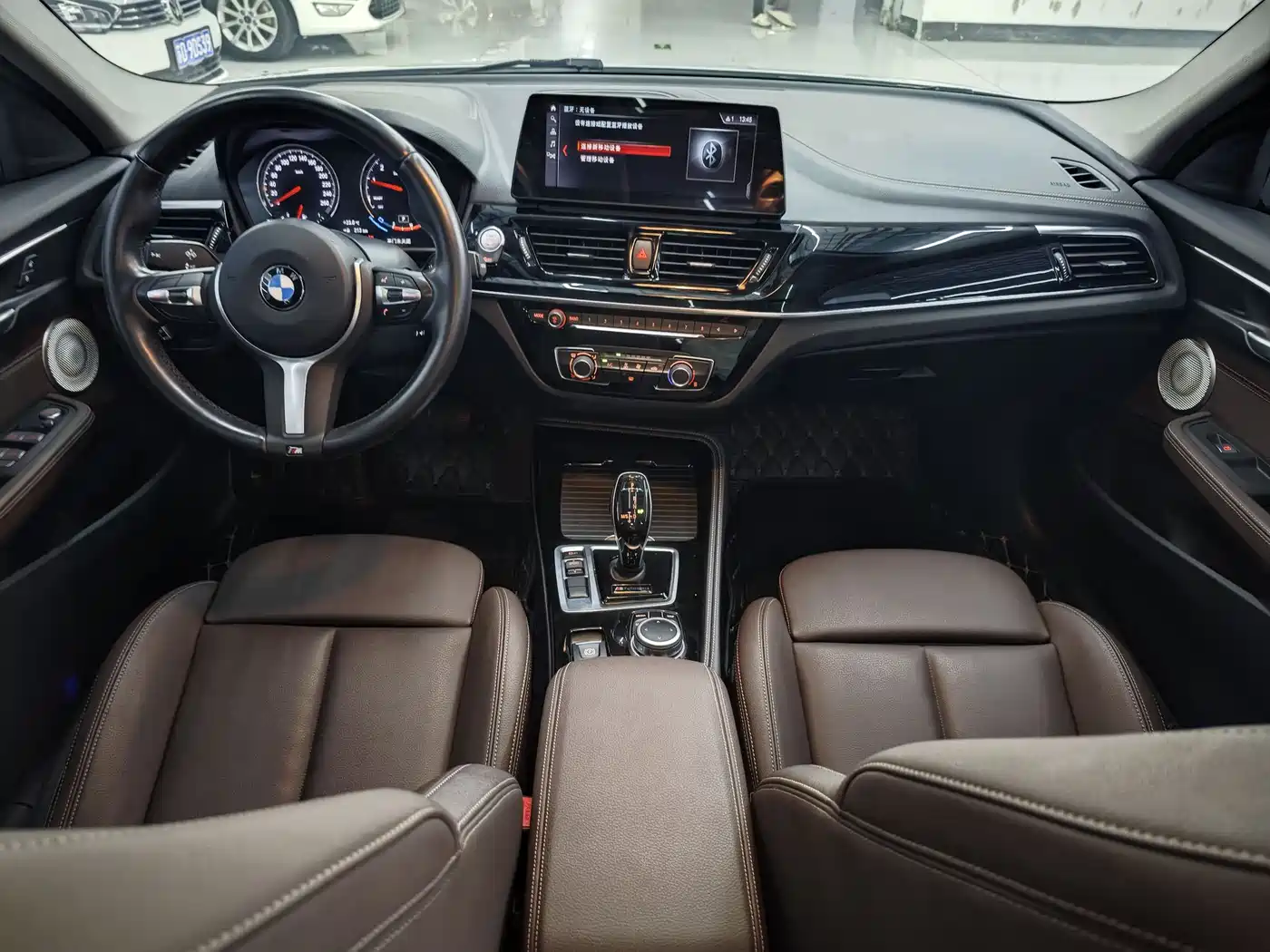 BMW 1 Series 2021 120i M Sport Shadow Edition фото 8