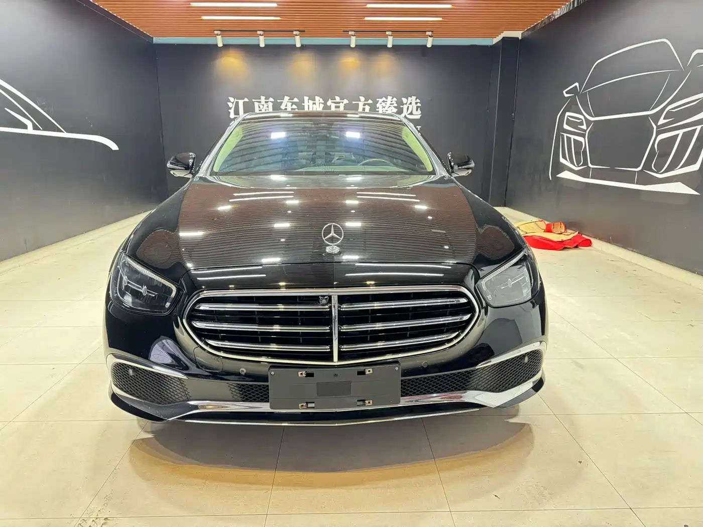 Mercedes-Benz E-Class 2023 E 300 L Fashion фото 2