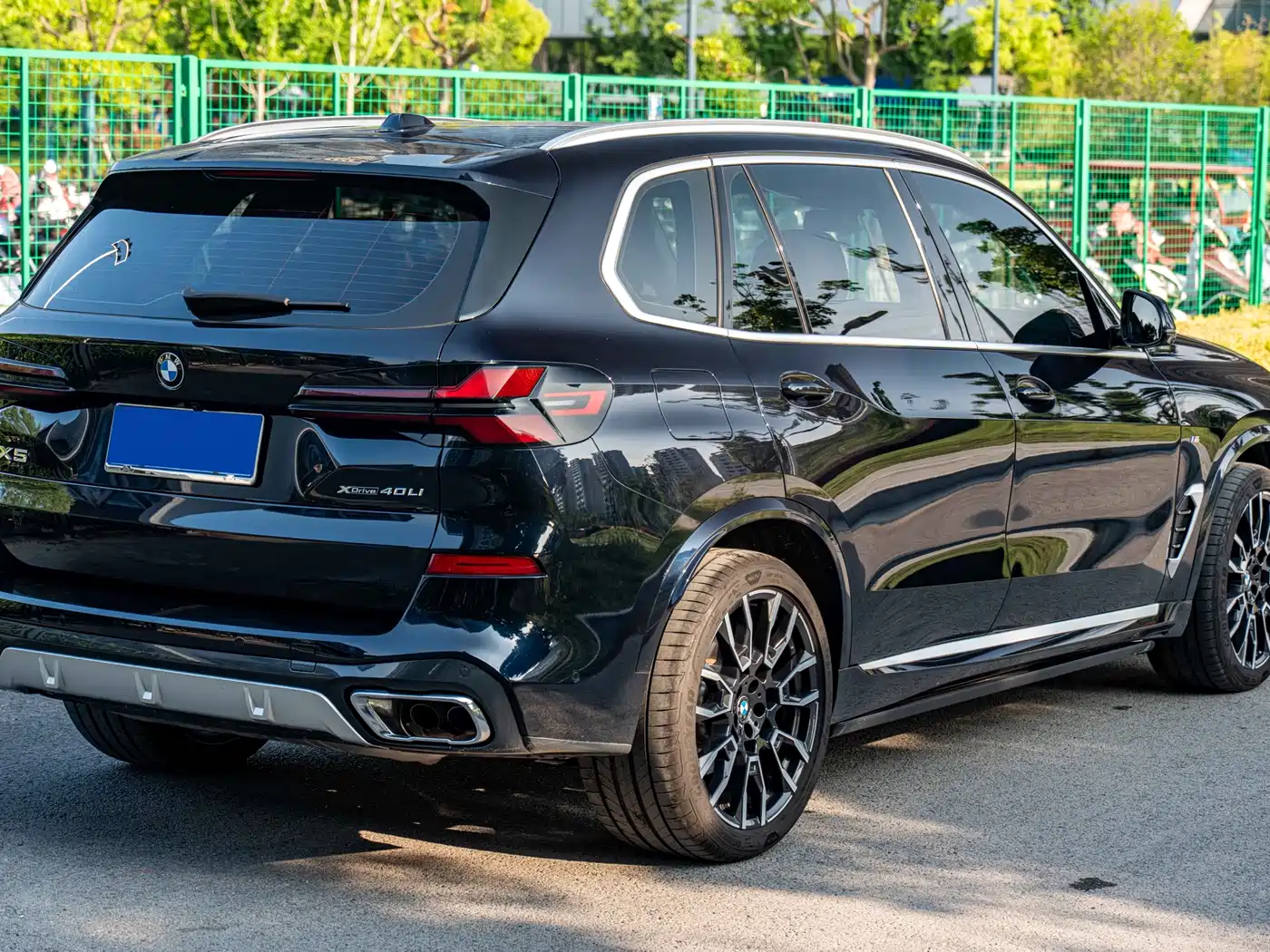 BMW X5 2023 xDrive 40Li M Sport Package фото 4