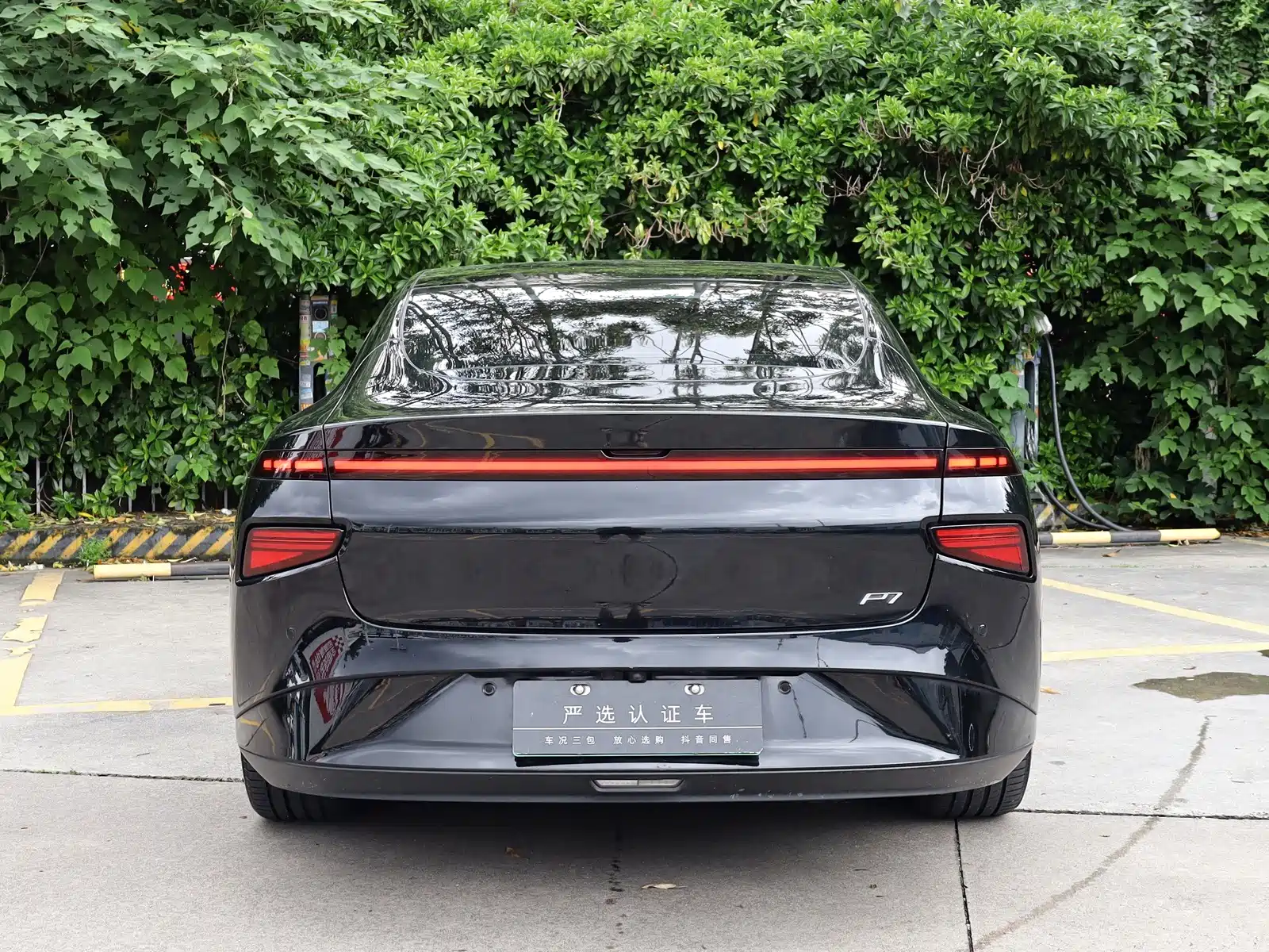Фото 8 - XPeng P7