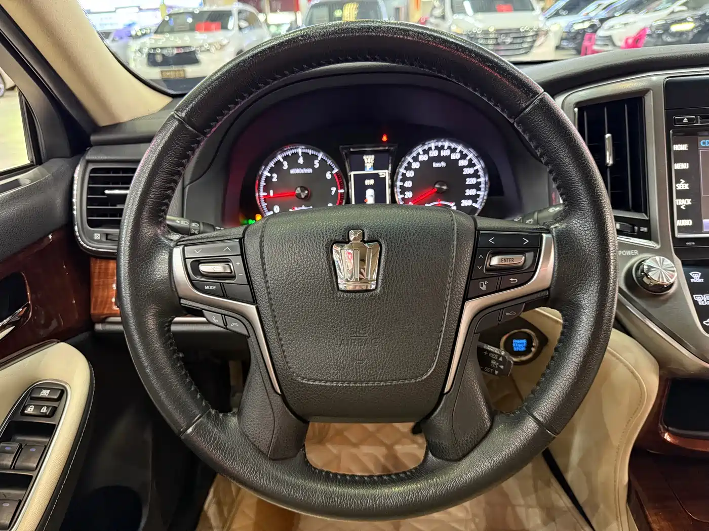Toyota Crown 2015 2.0T Fashion фото 21