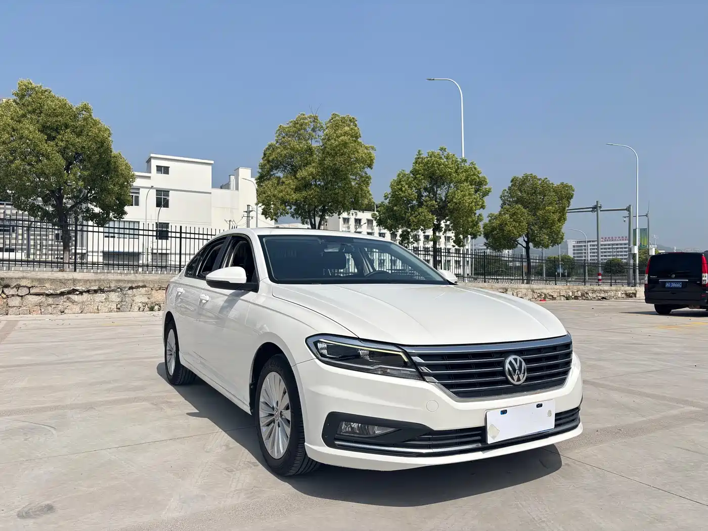 Volkswagen Lavida 2019 1.5L Auto Vision Edition China V фото 3