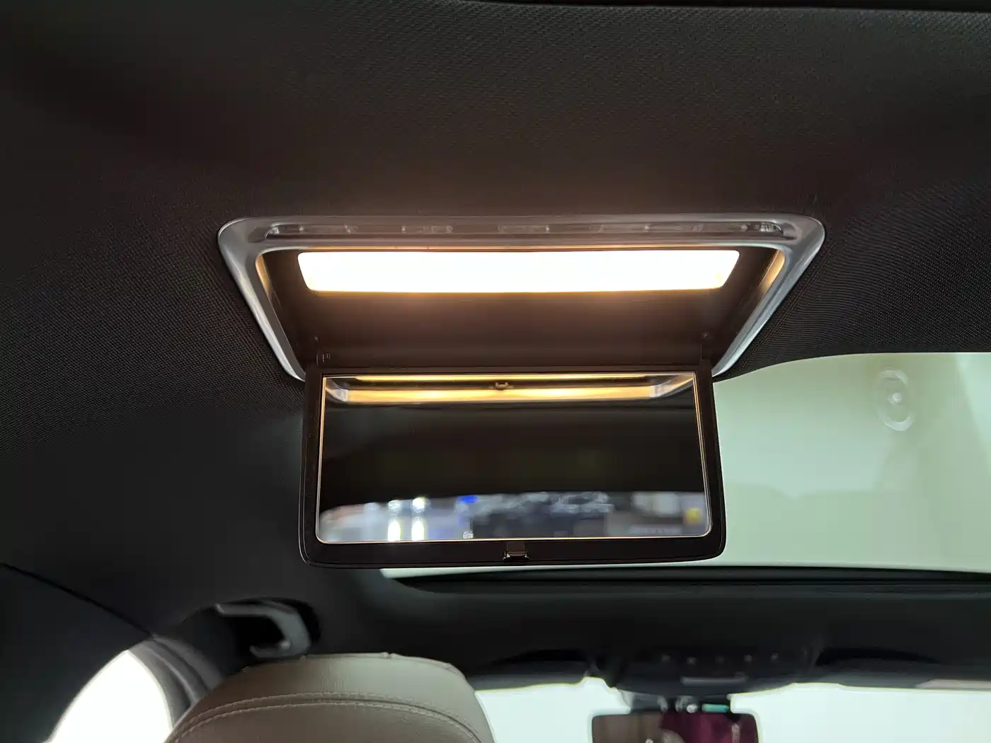 Mercedes-Benz E-Class 2021 E 300 L Sport Fashion фото 30