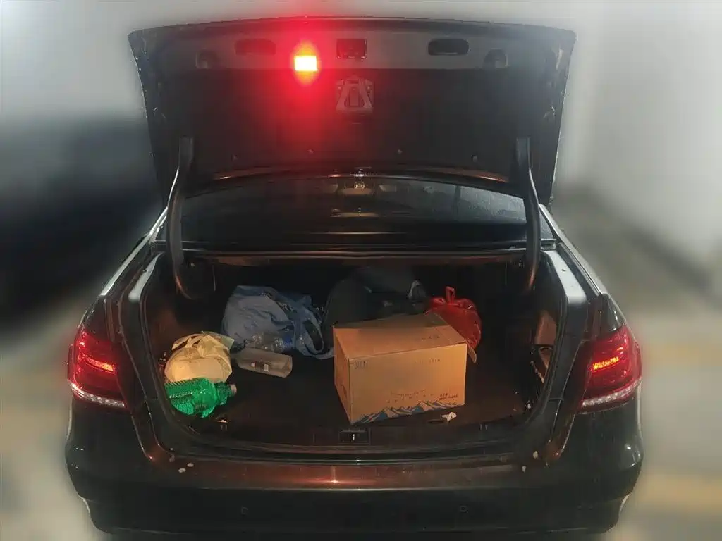 Mercedes-Benz E-Class 2015 E 260 L Sport фото 10