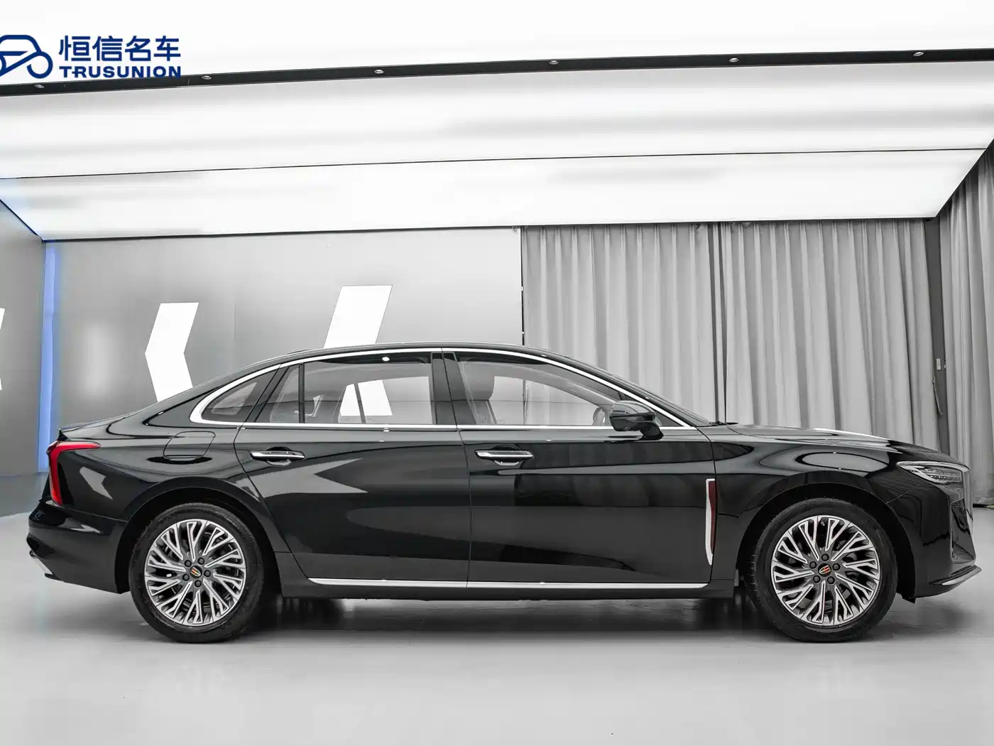 Hongqi H5 2023 2.0T Auto Smart Connect Flag Comfort фото 7