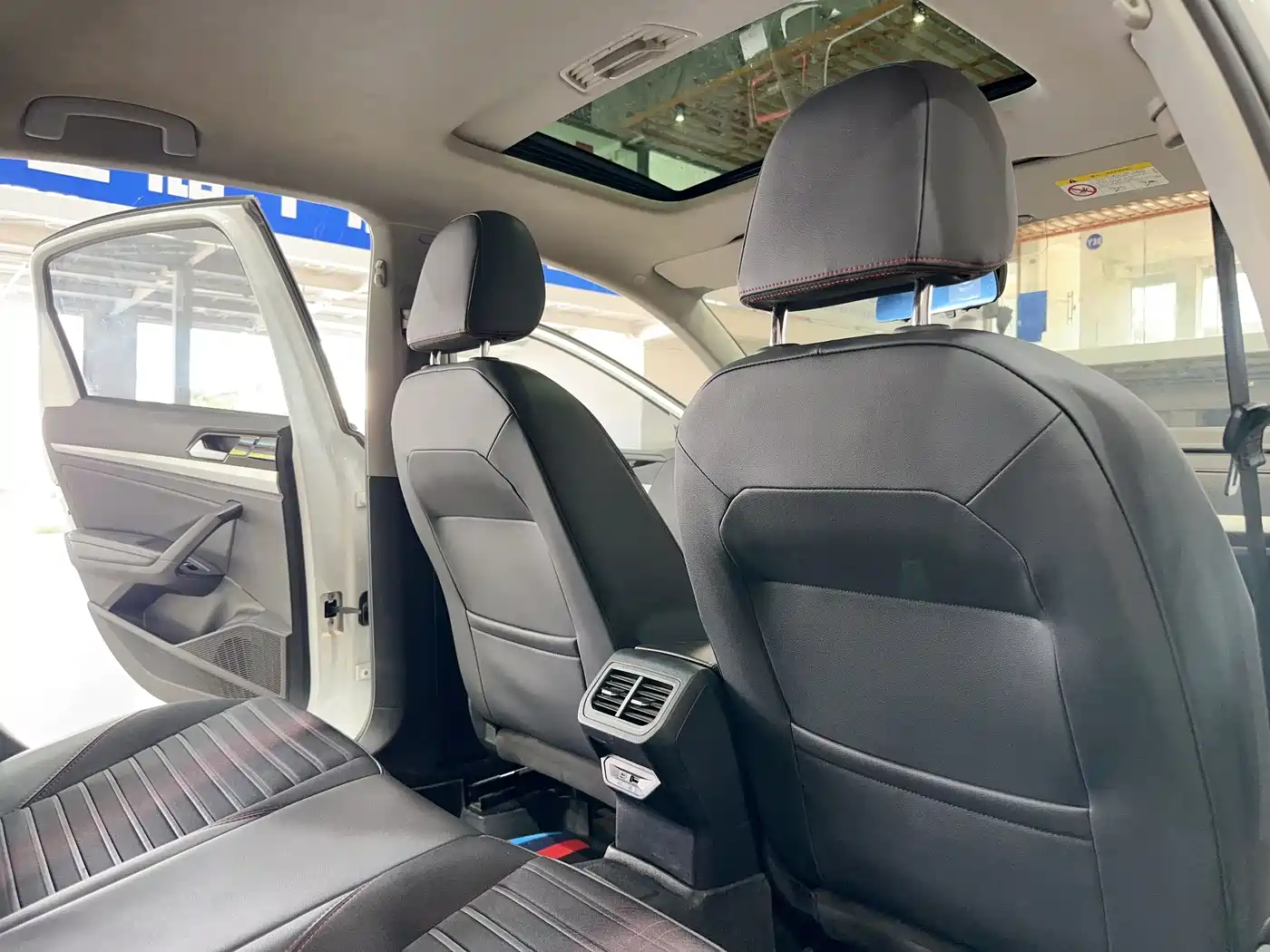 Volkswagen Lavida 2023 280TSI DSG Starlight Comfort Edition фото 23