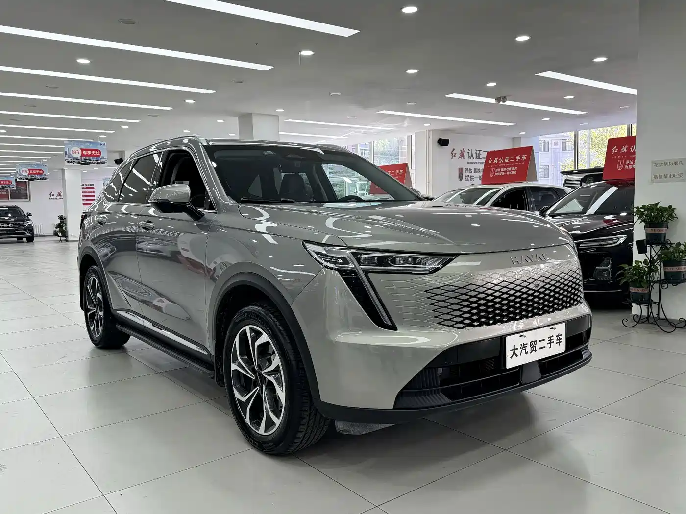 Haval Xiaolong MAX 2023 2023 1.5L Hi4 105 4WD Pilot Edition