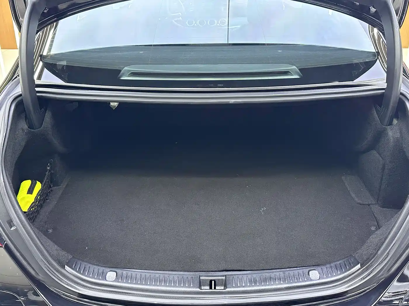 Mercedes-Benz E-Class New Energy 2022 Facelift E 350 e L Plug-in Hybrid Sport Sedan фото 16