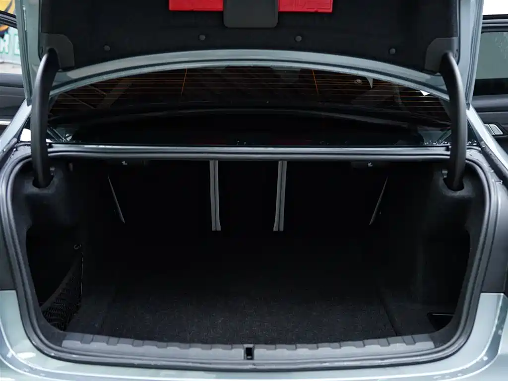 BMW M3 2023 M3 Sedan Thunder Edition фото 42