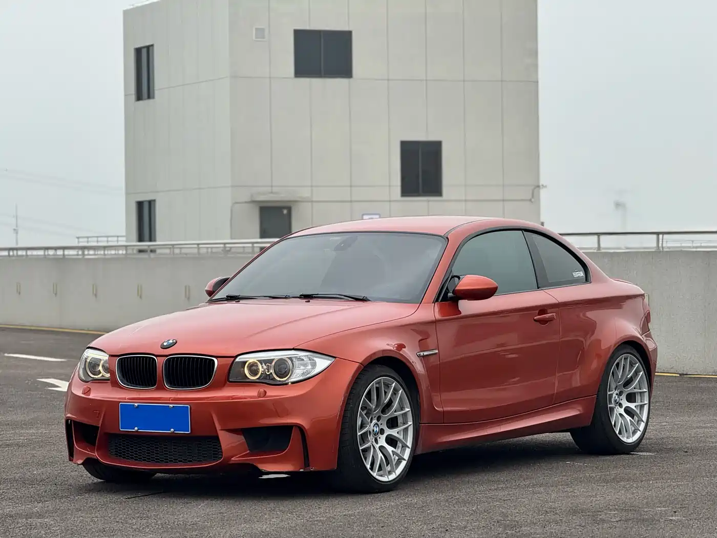 BMW 1 Series M 2011 1M Coupe фото 3