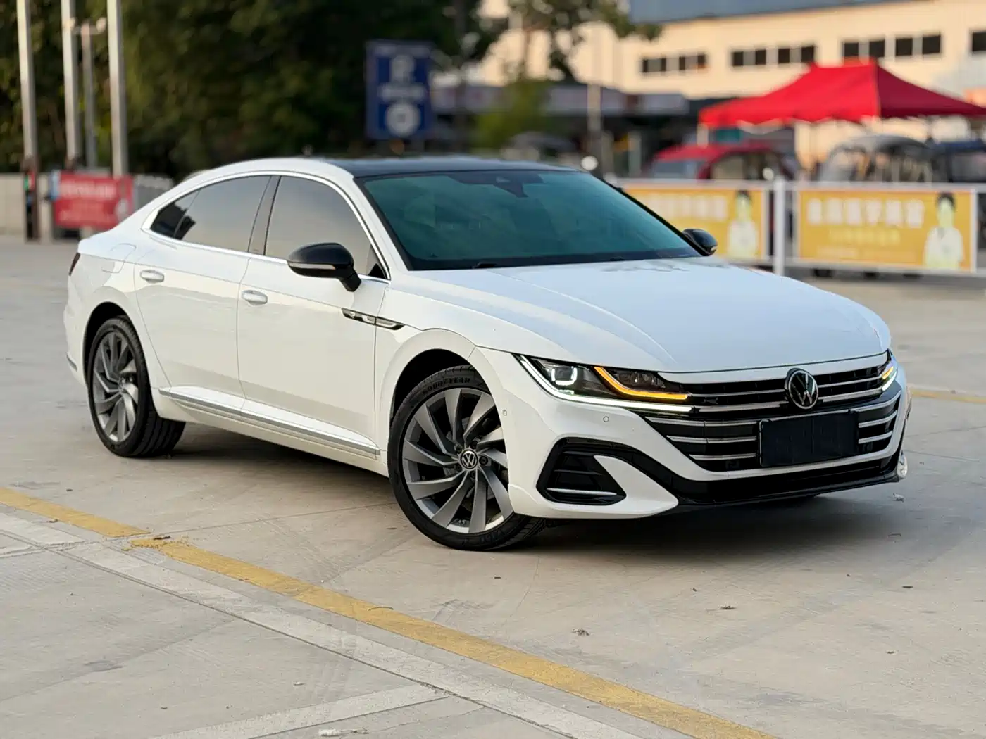 Volkswagen FAW-Volkswagen CC 2024 380TSI Eye-catching Public Sharing Edition фото 2
