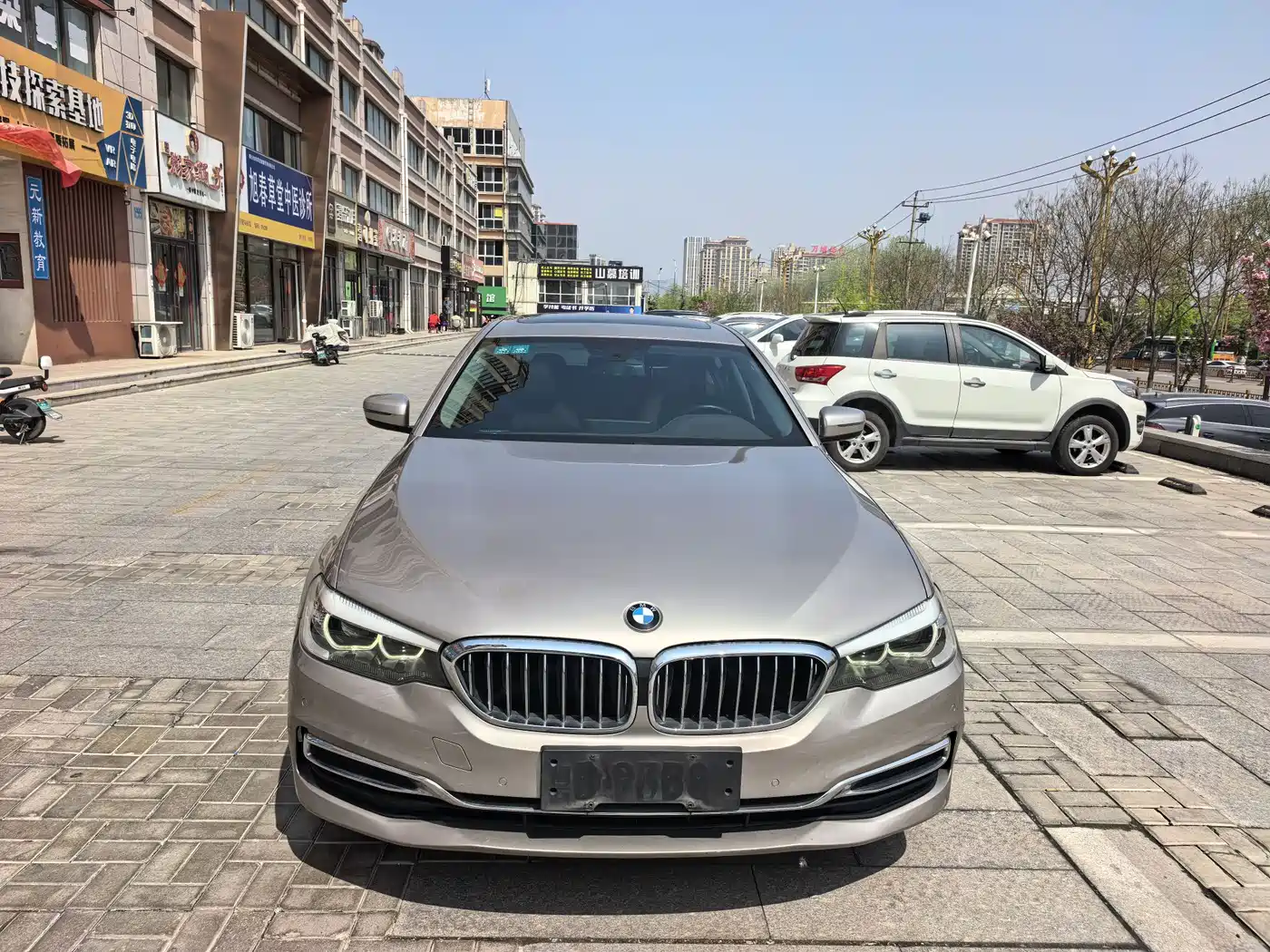 BMW 5 Series 2020 525Li Luxury Package фото 2