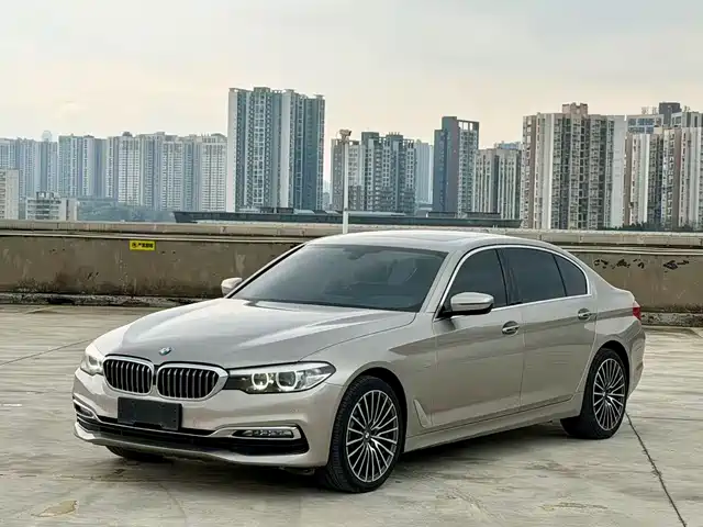 BMW 5 SERIES