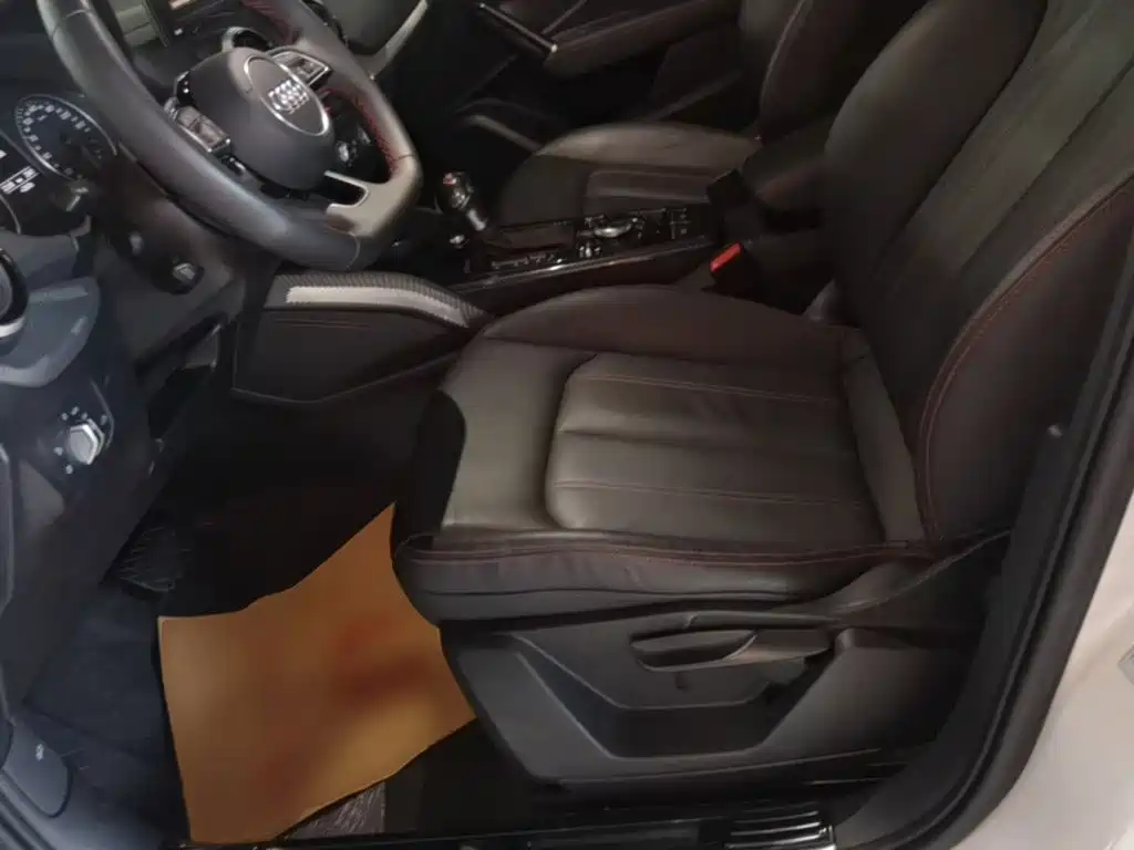 Audi Q2L 2024 2024 35TFSI Progressive Sport