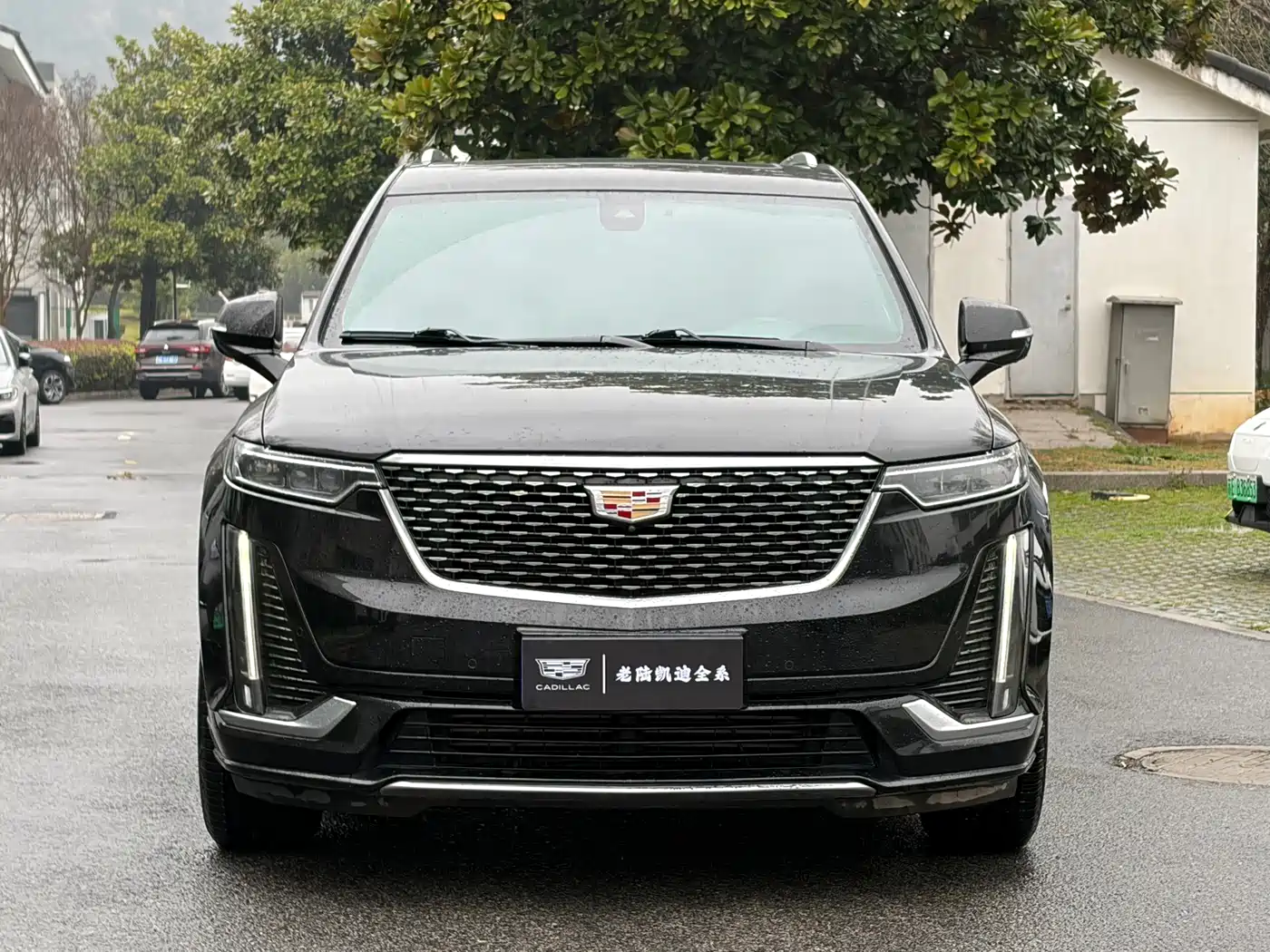 CADILLAC XT6