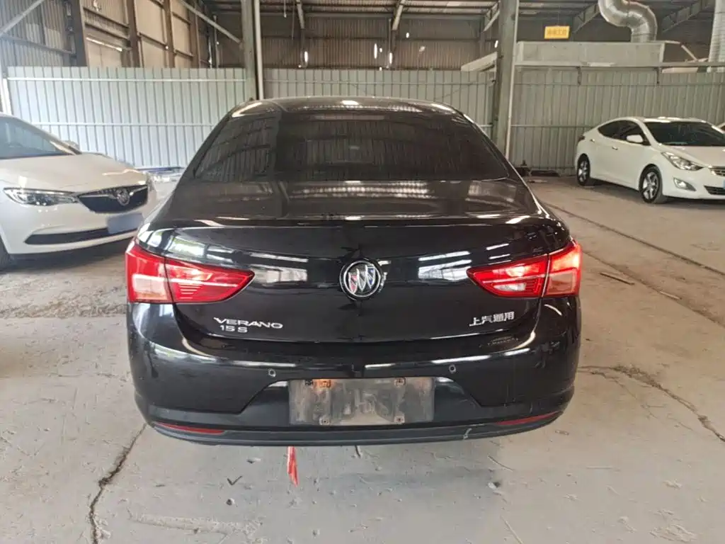 Photo 6 - Buick Verano