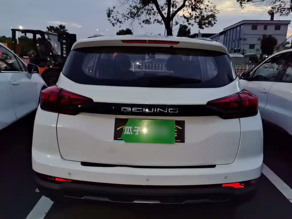 BAIC Beijing X3 2022 2021 1.5T CVT Glory