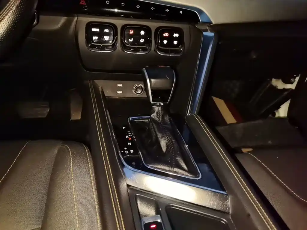 BAIC Beijing X3 2022 2021 1.5T CVT Glory