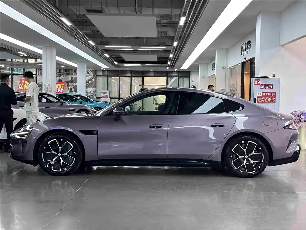 XIAOMI CAR XIAOMI SU7