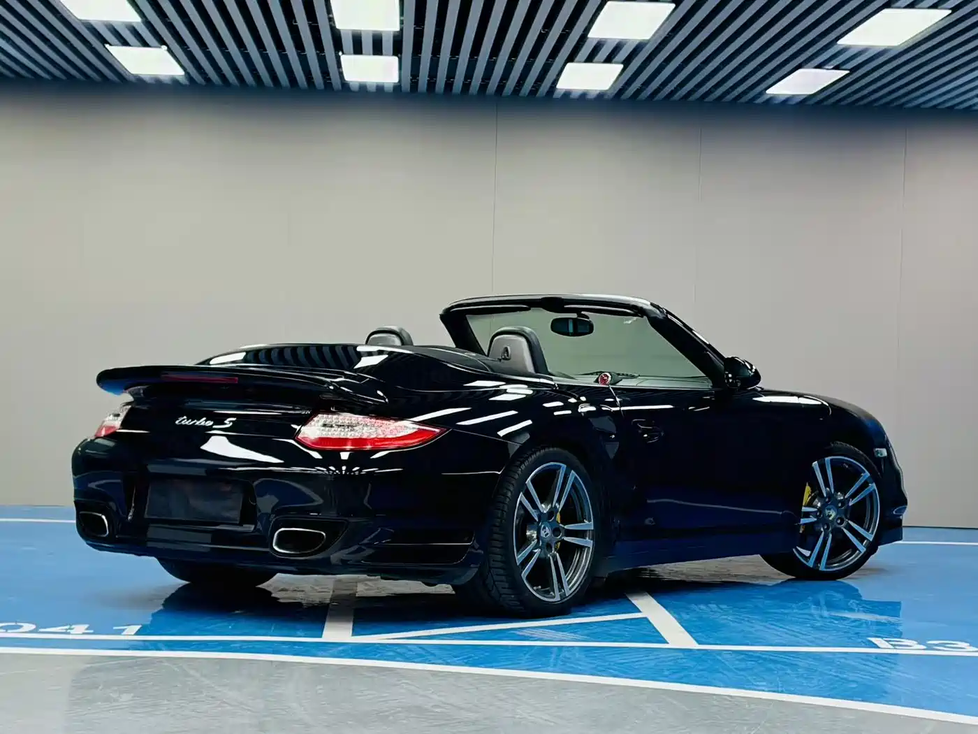 Porsche 911 2010 Turbo S Cabriolet 3.8T фото 5