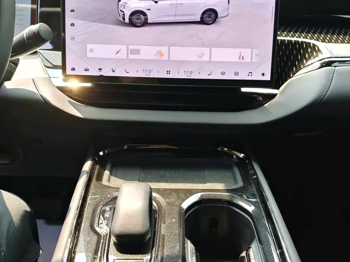 ZEEKR 009 2025 2024 7-Seat Aisle AWD Version 108kWh