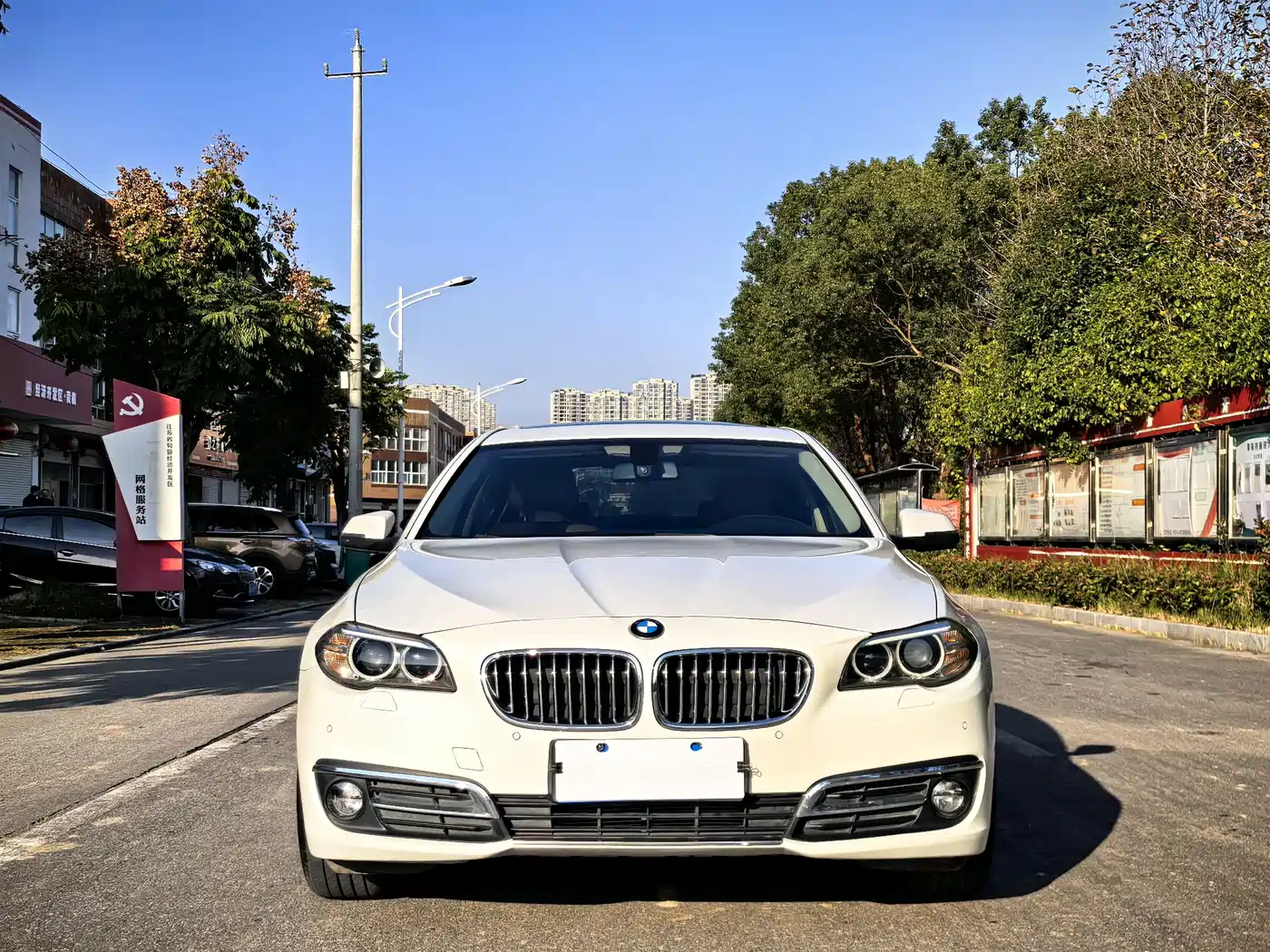 BMW 5 Series 2017 520Li Classic Edition фото 2