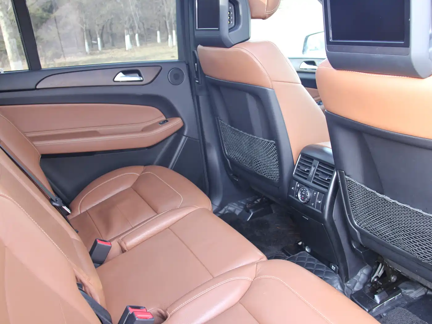 Mercedes-Benz GLS 2017 GLS 400 4MATIC Luxury фото 17
