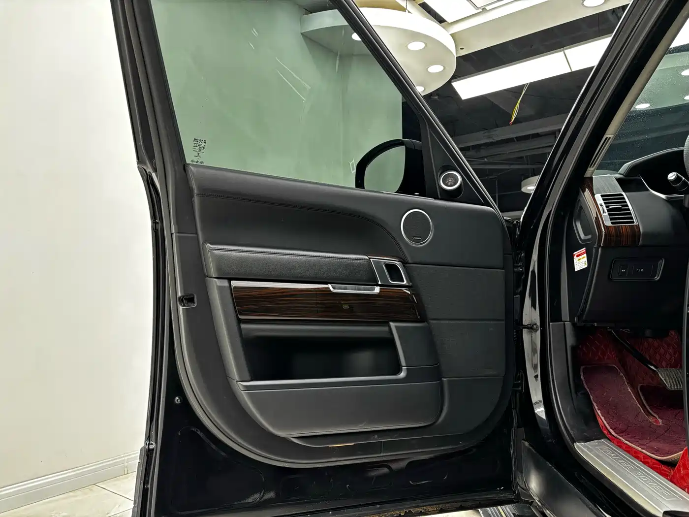 Land Rover Range Rover 2016 3.0 SC V6 Vogue фото 12