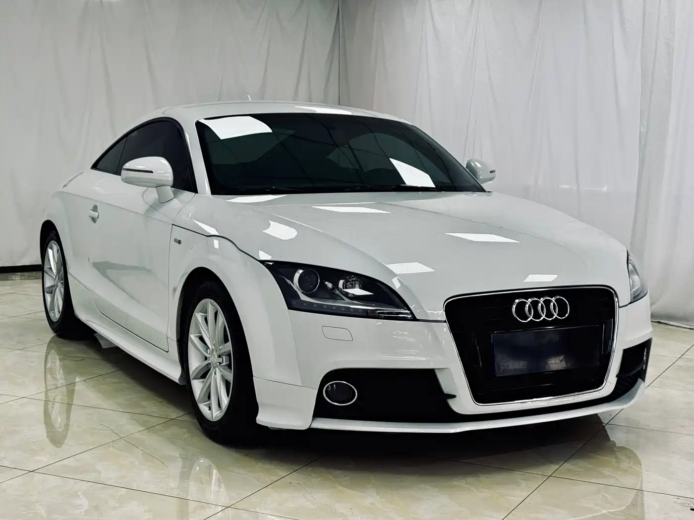 Audi TT 2014 TT Coupe 45 TFSI Premium Edition фото 3