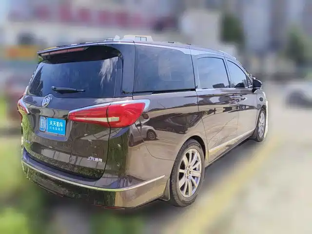 Buick GL8 2017 ES 28T Comfort Type China V — фото 5