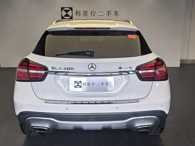Mercedes-Benz GLA 2018 GLA 200 Fashion — фото 5