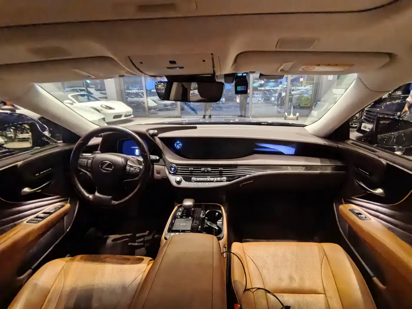 Lexus LS 2020 500h Excellence (China VI) фото 9