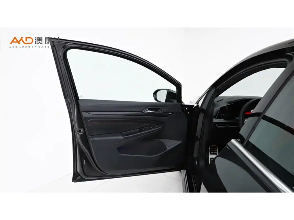 Volkswagen Golf GTI 2023 380TSI DSG GTI фото 10
