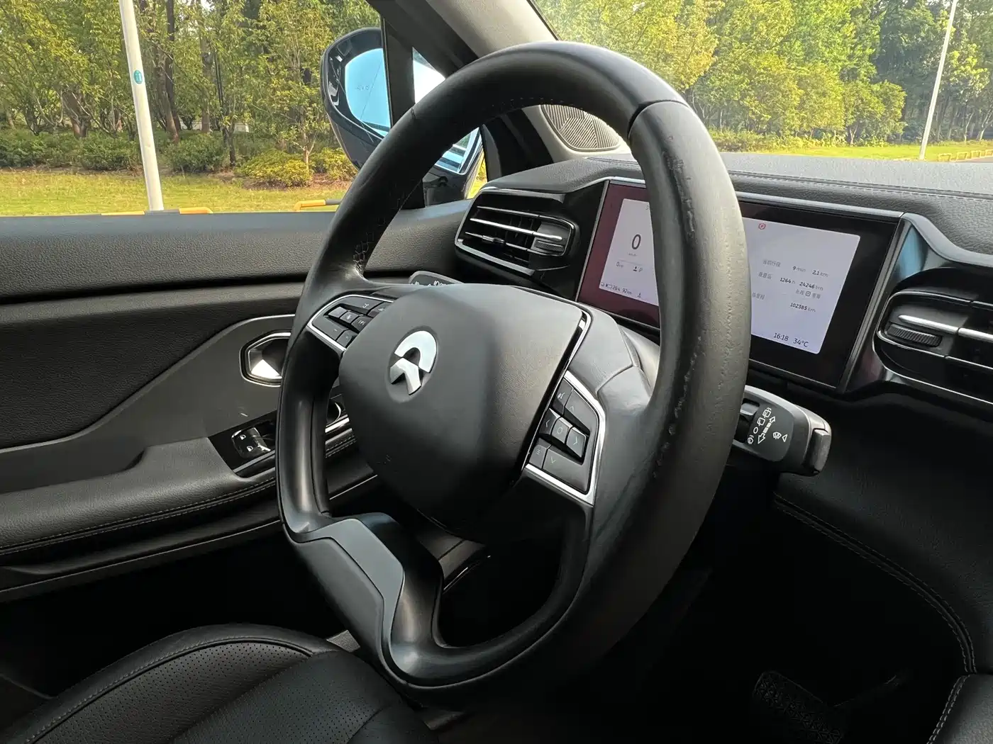 NIO ES8 2018 2018 355KM Base Model 7-Seater Version