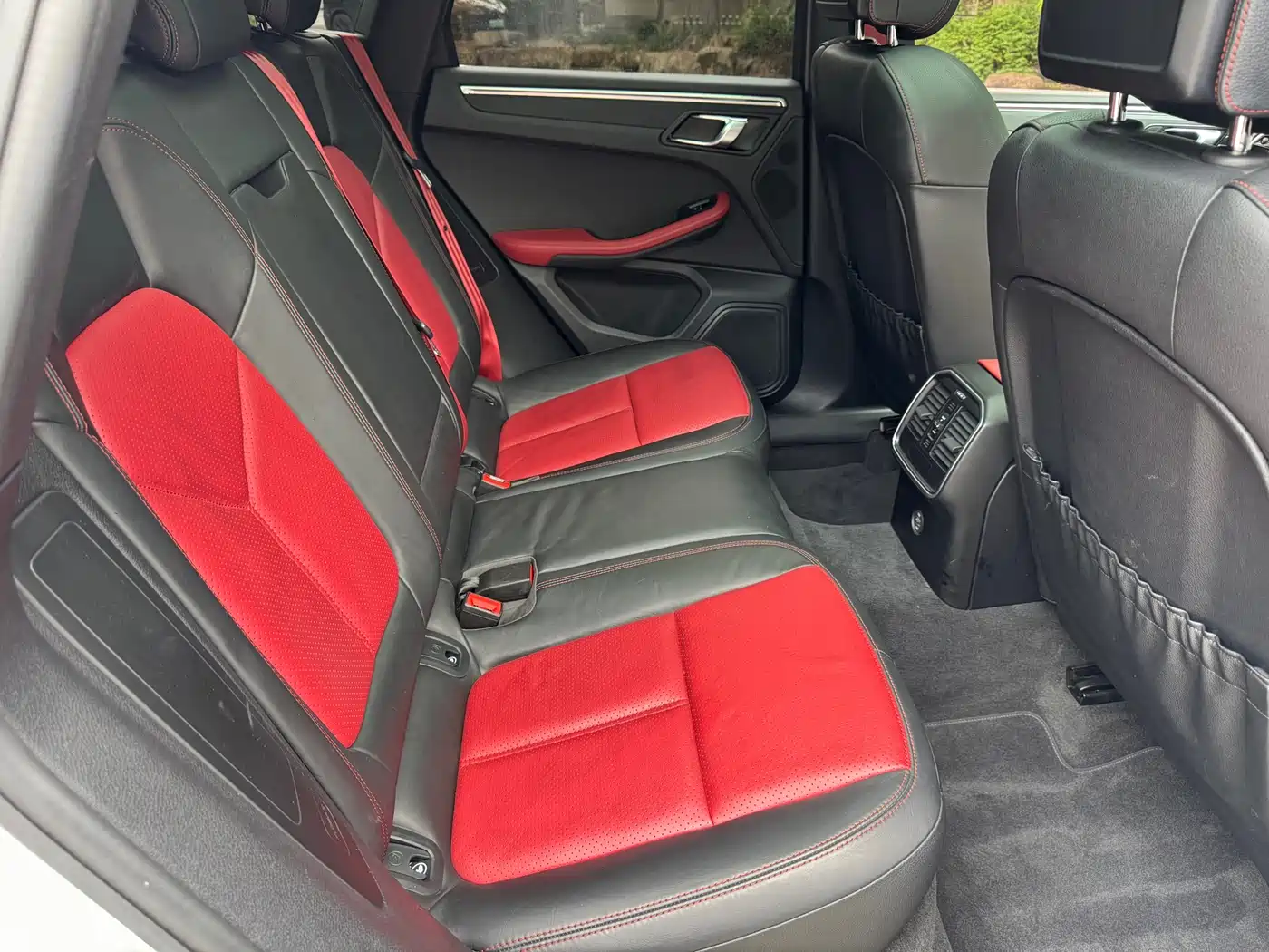 Porsche Macan 2018 Macan 2.0T фото 14