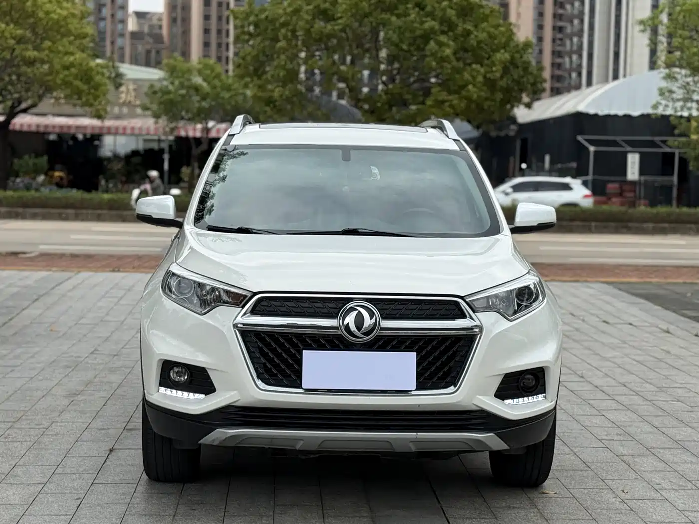 Dongfeng Fengdu MX5 2017 2016 2.0L Automatic Flagship Edition